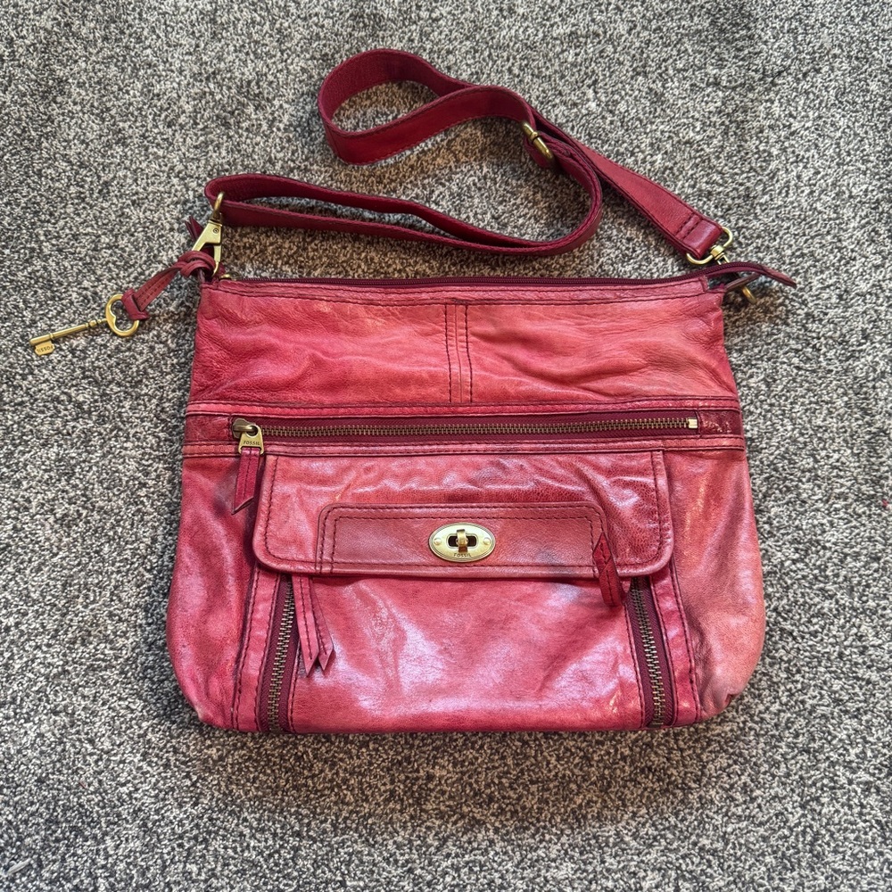 Fossil Vintage Reissue Red/Pink Lamb Leather Crossbody Bag with Key Womens